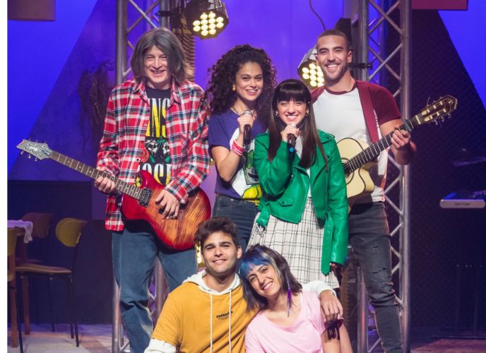 קאסט ההצגה "אלוף העולם" צילום: כפיר בולוטין
