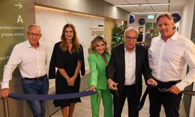 שנהיה בריאים. גזירת הסרט בבית החולים החדש והמשוכלל. שני מימין: פרופ' שוקי שמר