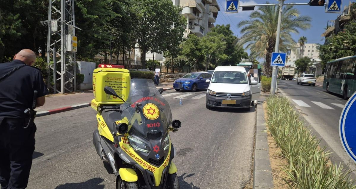 אופנוע מדא בזירת התאונה ברחוב ירושלים,