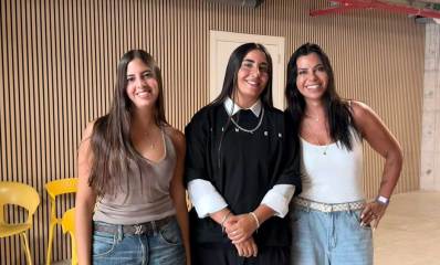 הדרך רק התחילה. מימין: ליאת כהן, אושר כהן, והאחות שיר כהן