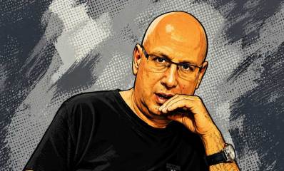 ד"ר מיכאל ינקו. איור AI. מרכיב משקפי ראייה ושעון יד.